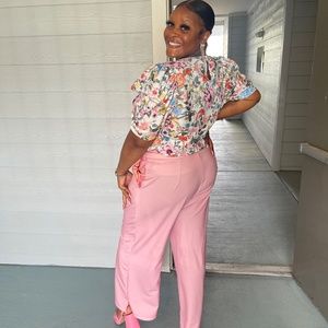 Meet your Posher, Tanihhija